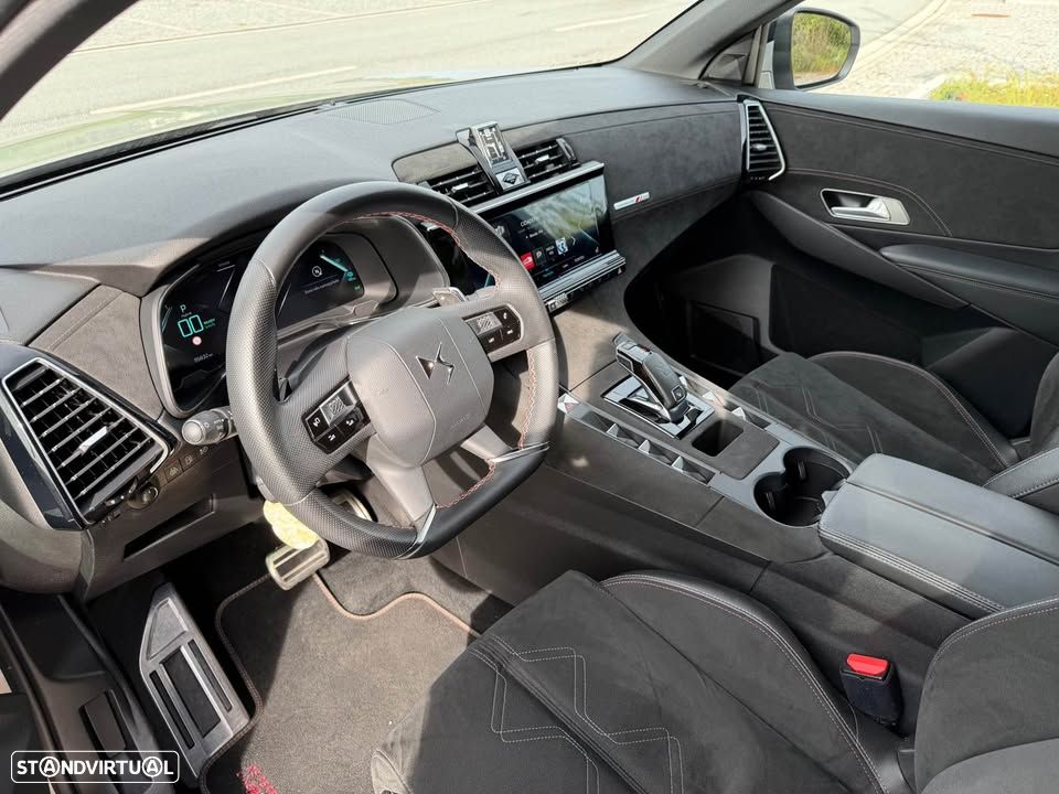 DS DS7 Crossback E-Tense Performance Line EAT8 - 8