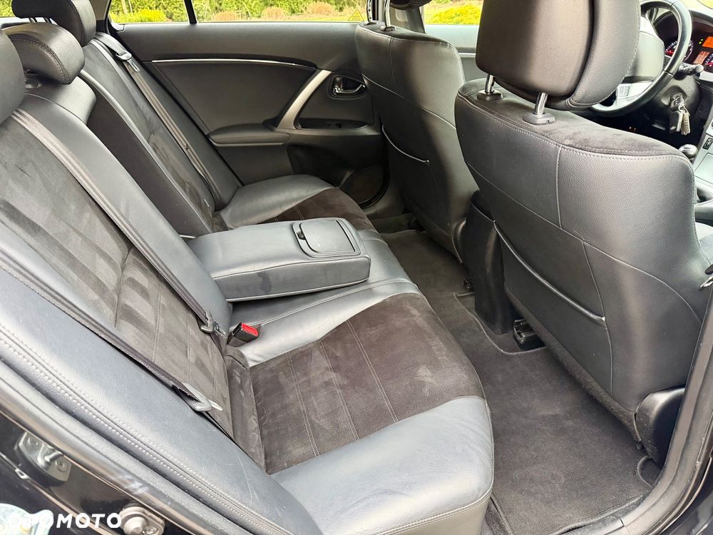 Toyota Avensis 1.8 Sol NAVI - 20