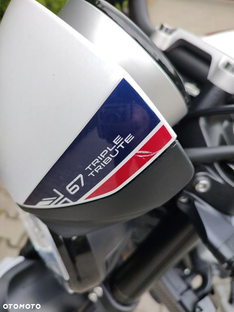 Triumph Trident - 19