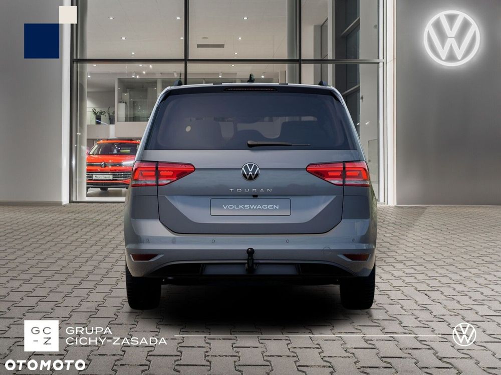 Volkswagen Touran - 4