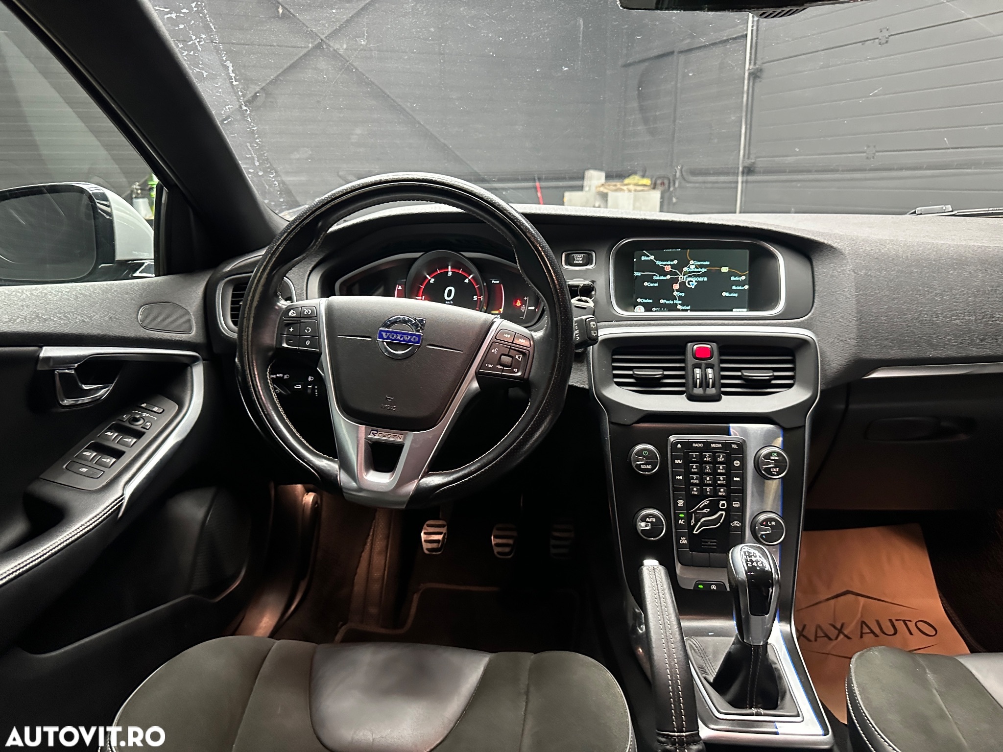 Volvo V40 D4 VEA R-Design - 6