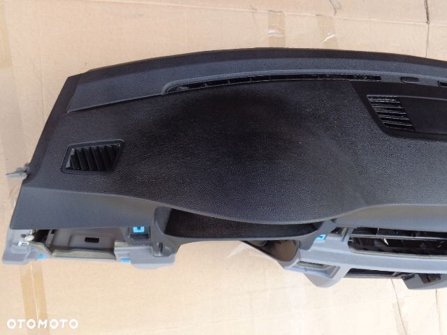 DESKA KONSOLA KOKPIT KUBKI BMW E90 E91 E92 EUROPA IGŁA - 5