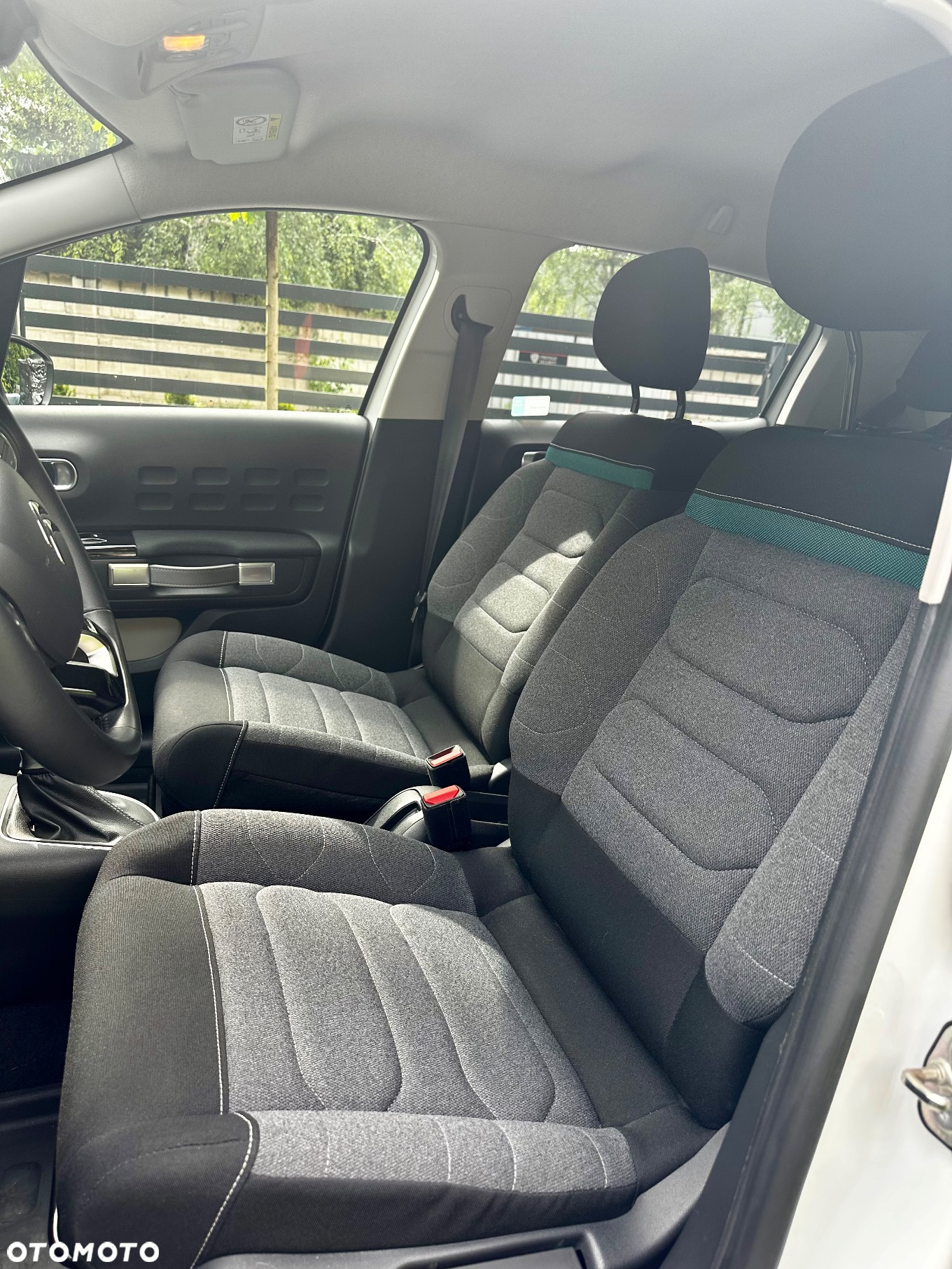 Citroën C3 1.2 PureTech Shine EAT6 - 18