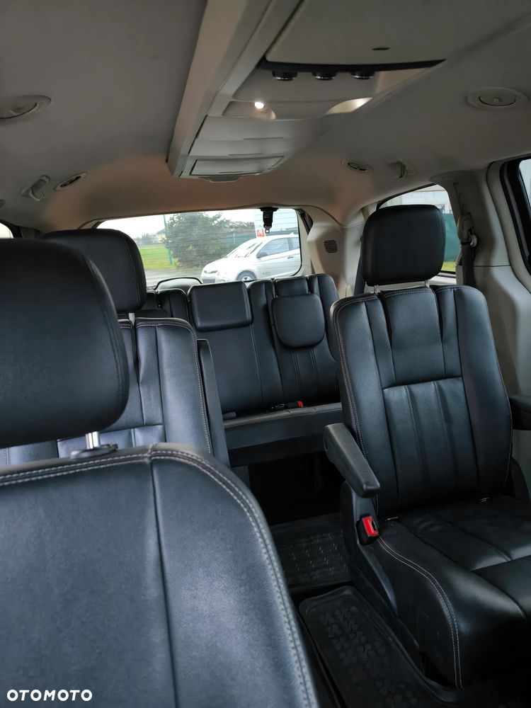 Chrysler Town & Country 3.6 Touring - 6
