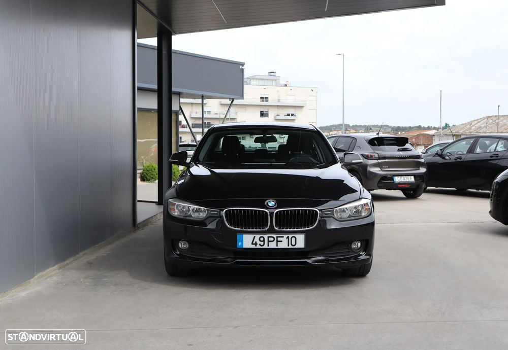 BMW 318 d - 4