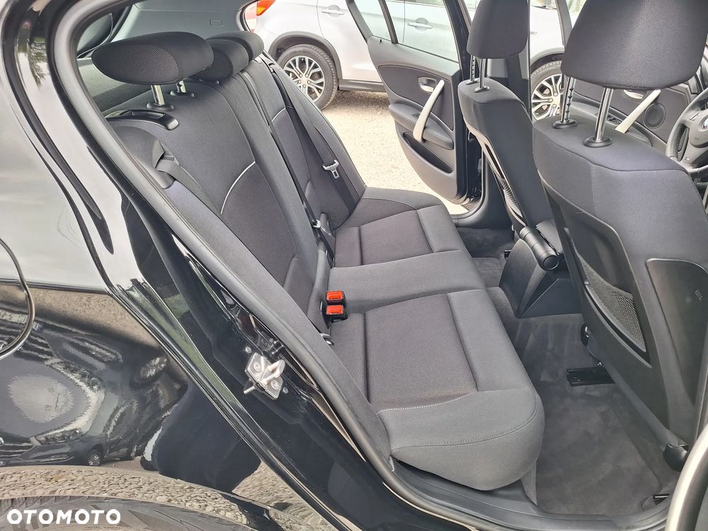 BMW Seria 1 - 28