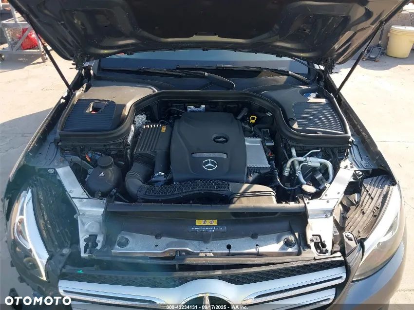 Mercedes-Benz GLC - 11