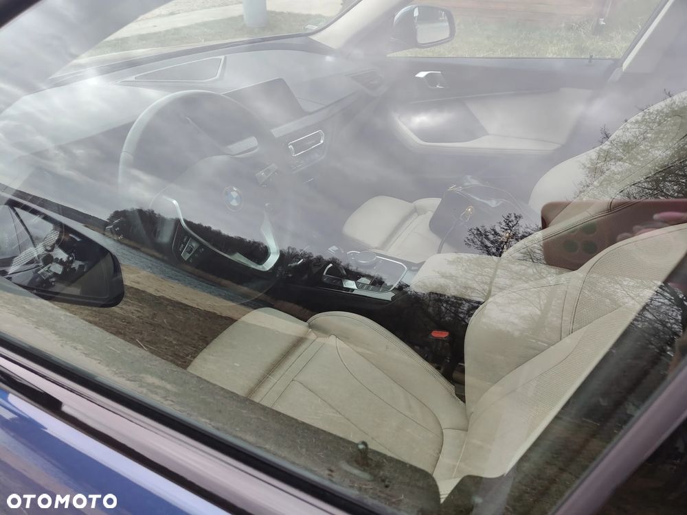 BMW Seria 2 218d Sport-Aut Sport Line - 11