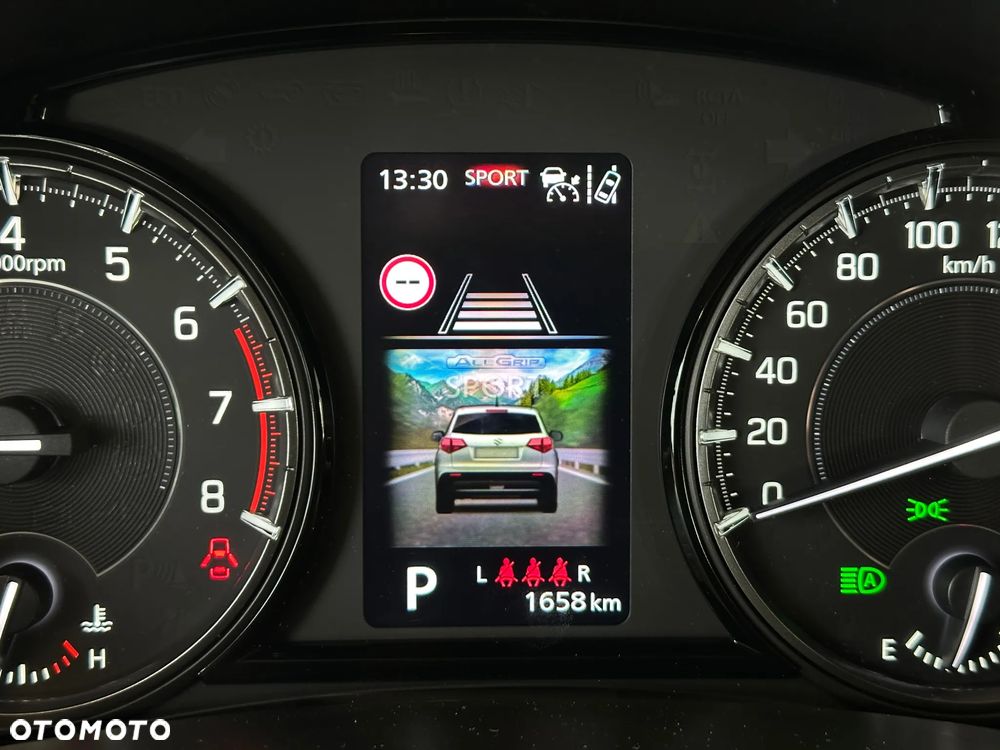 Suzuki Vitara 1.5 DualJet Hybrid Premium Plus 4WD AGS - 39