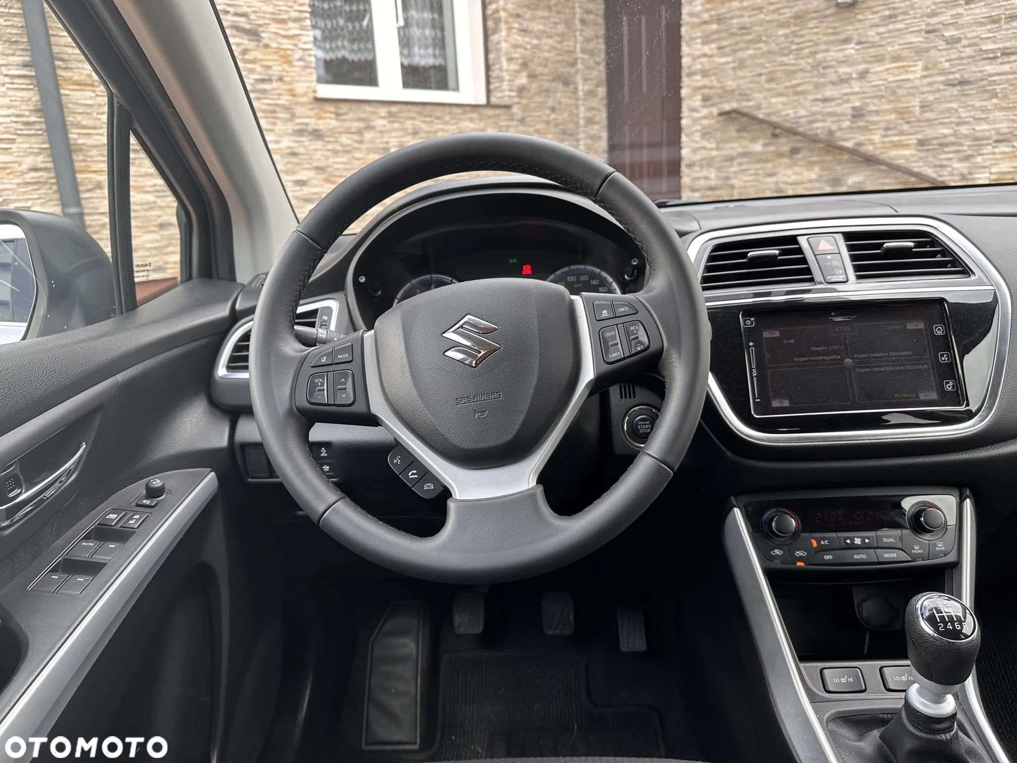 Suzuki SX4 S-Cross 1.4 SHVS Elegance SP - 30