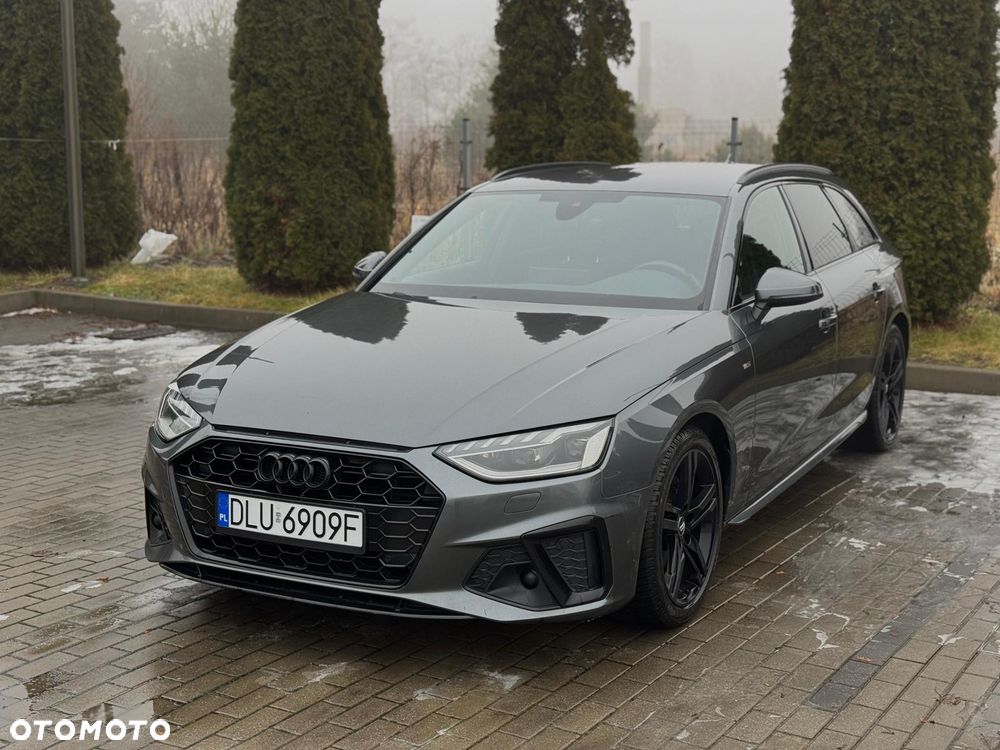 Audi A4 Avant 35 TDI mHEV S Line S tronic - 17