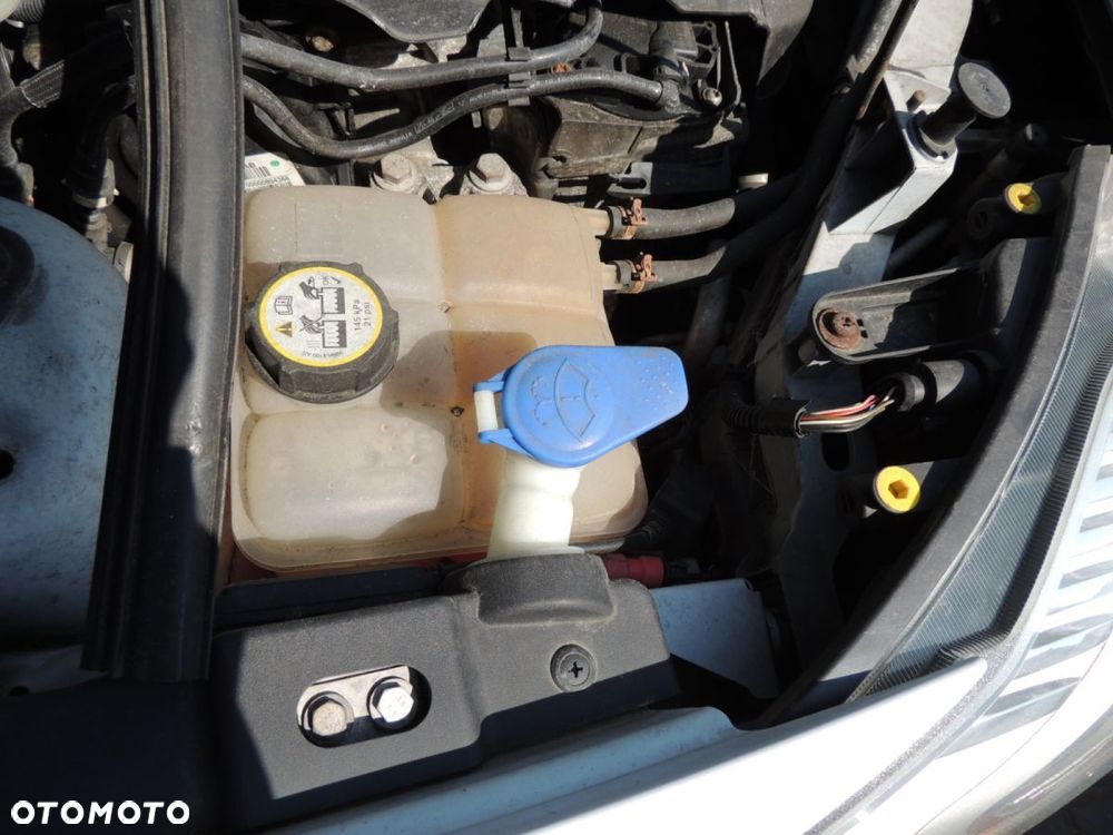 Zbiornik płynu do spryskiwaczy Ford Kuga I '11 - 1