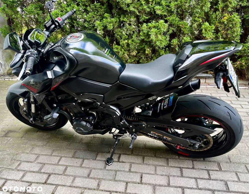 Kawasaki Z 900 - 12
