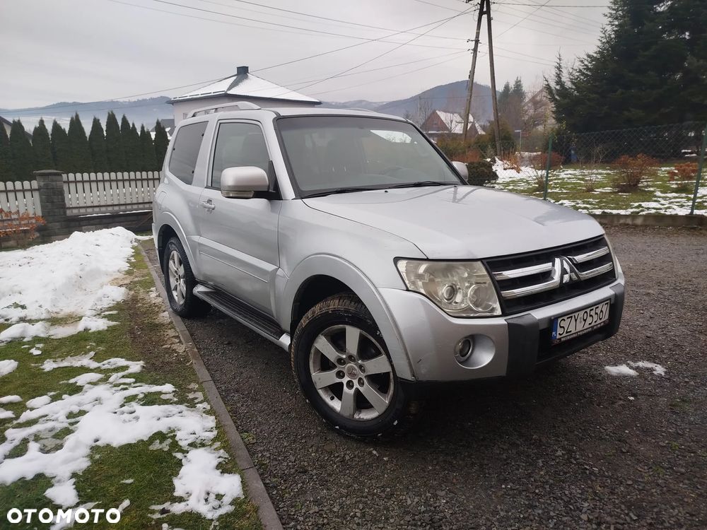Mitsubishi Pajero - 5