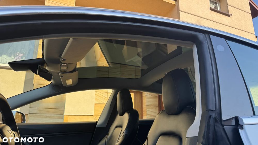 Tesla Model 3 Standard Reichweite Plus Hinterradantrieb - 21