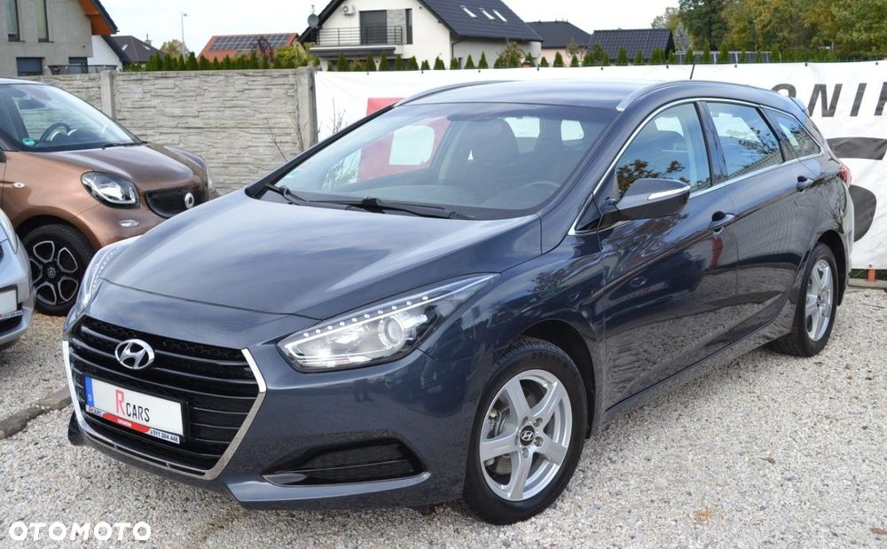 Hyundai i40 Kombi blue 1.6 Trend - 14