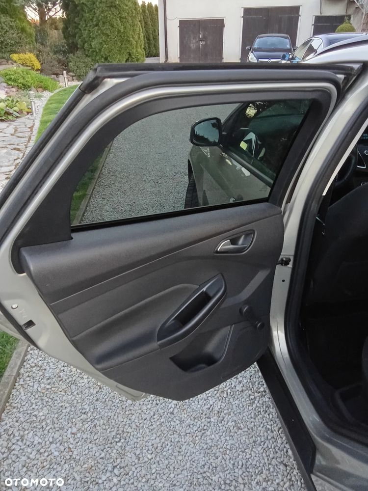 Ford Focus 1.0 EcoBoost Edition - 24