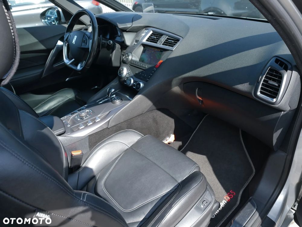 Citroën DS5 2.0 HDi Hybrid4 SportChic MCP - 19