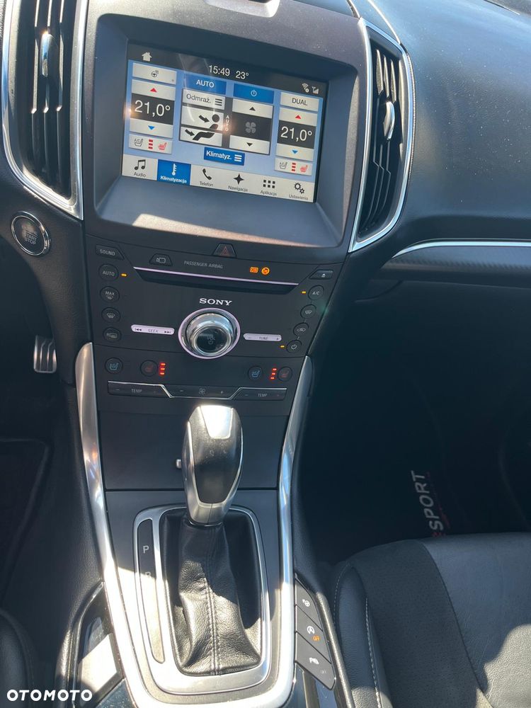 Ford Edge 2.0 TDCi Twin-Turbo 4WD ST-Line - 13