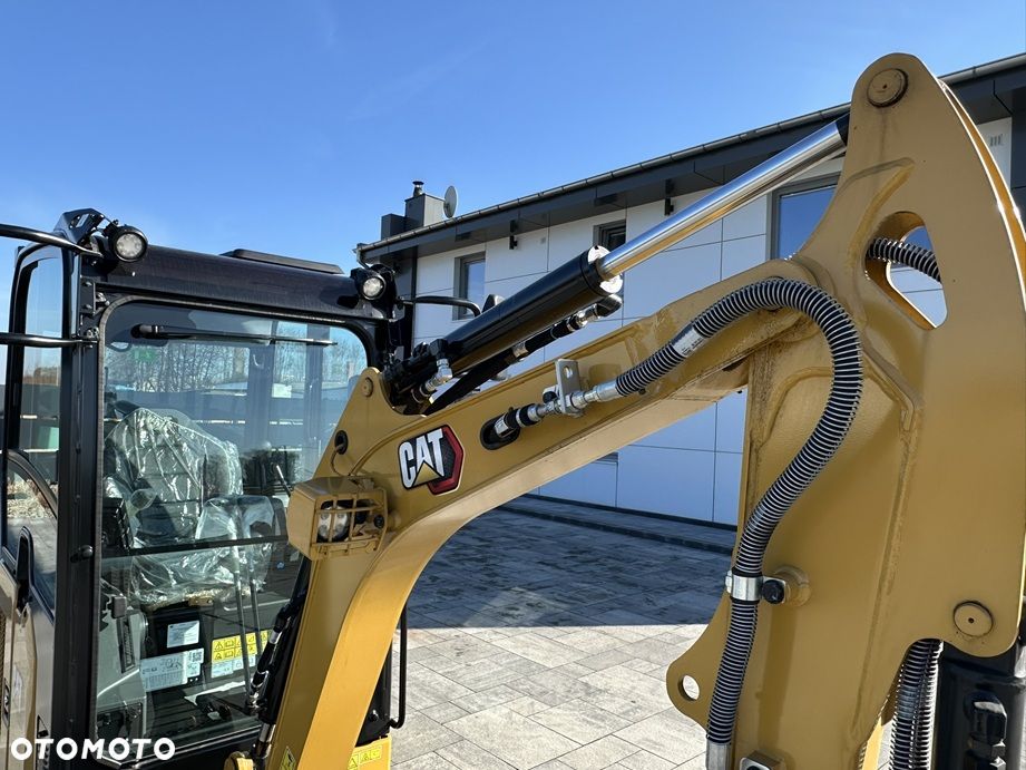 Caterpillar 301.8 GWARANCJA FABRYCZNA 3 LATA - 24