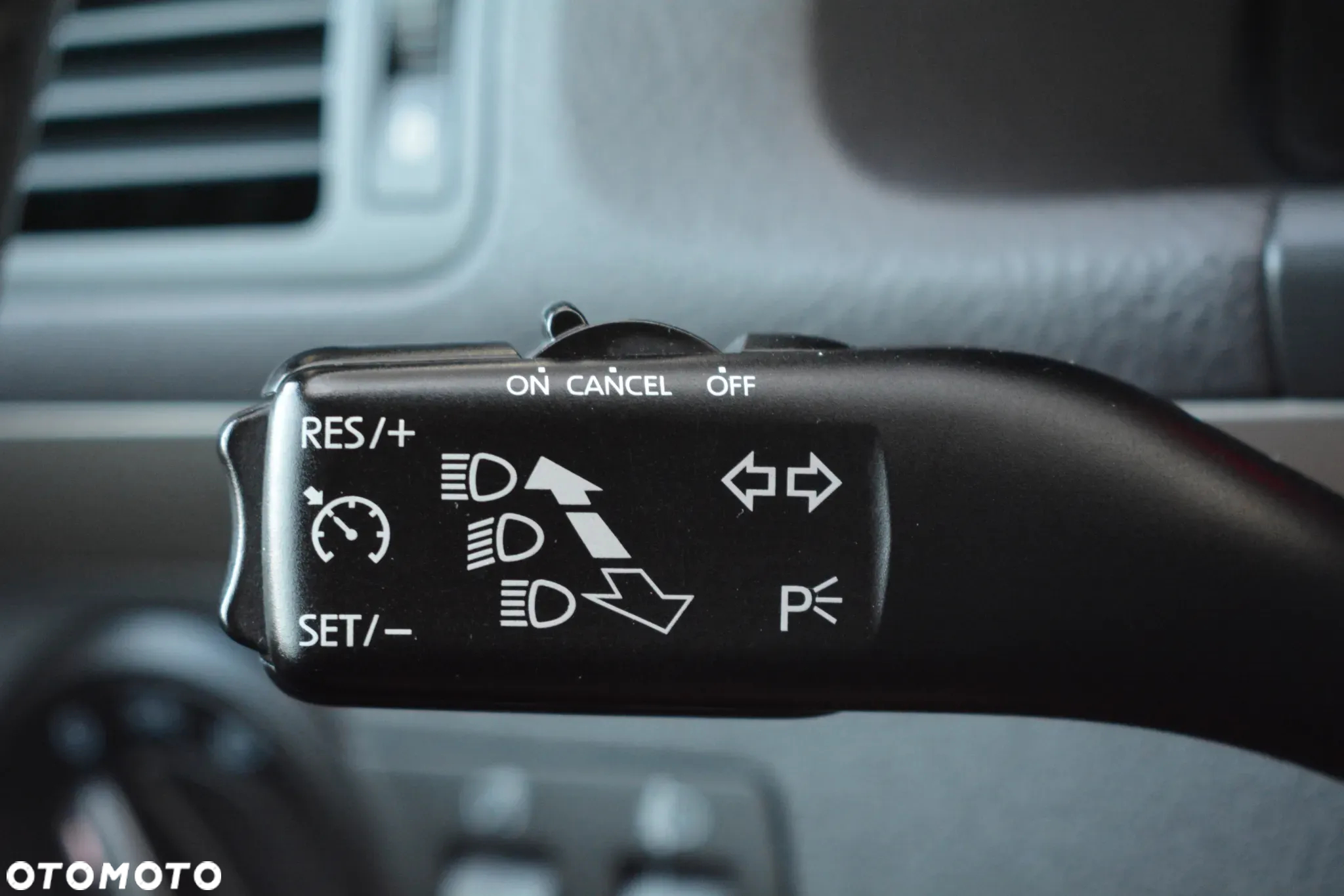 Volkswagen Touran 1.9 TDI DPF Blue Motion Freestyle - 15