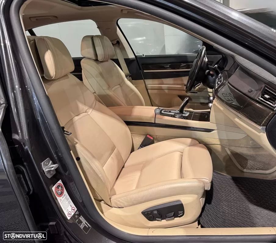 BMW 740 d — fotografia 13