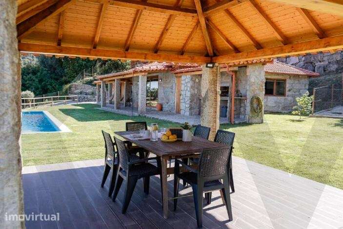 Moradia T3 com jardim e piscina para permuta - Grande imagem: 3/15