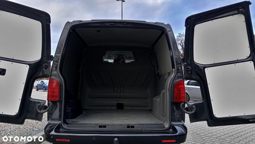 Volkswagen Transporter - 4
