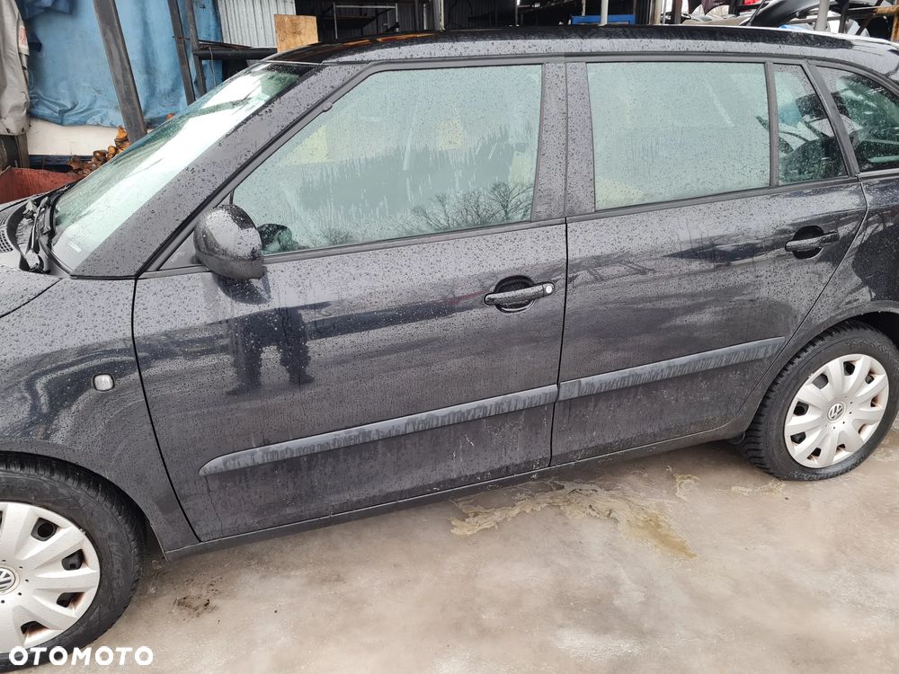 Skoda Fabia 2012 LIFT kombi na części 9910 drzwi klapa tył kompletny przód lampy maska zderzak błotnik - 1