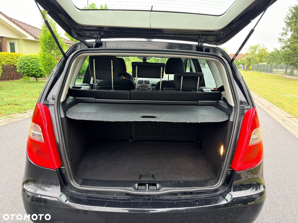 Mercedes-Benz Klasa A 160 BlueEFFICIENCY Avantgarde Special Edition - 10