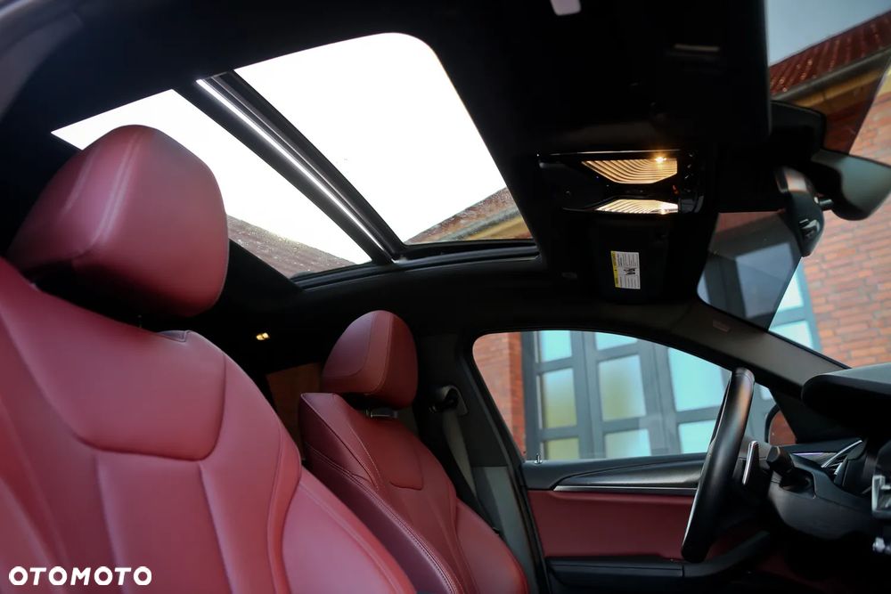 BMW X4 xDrive20i - 15
