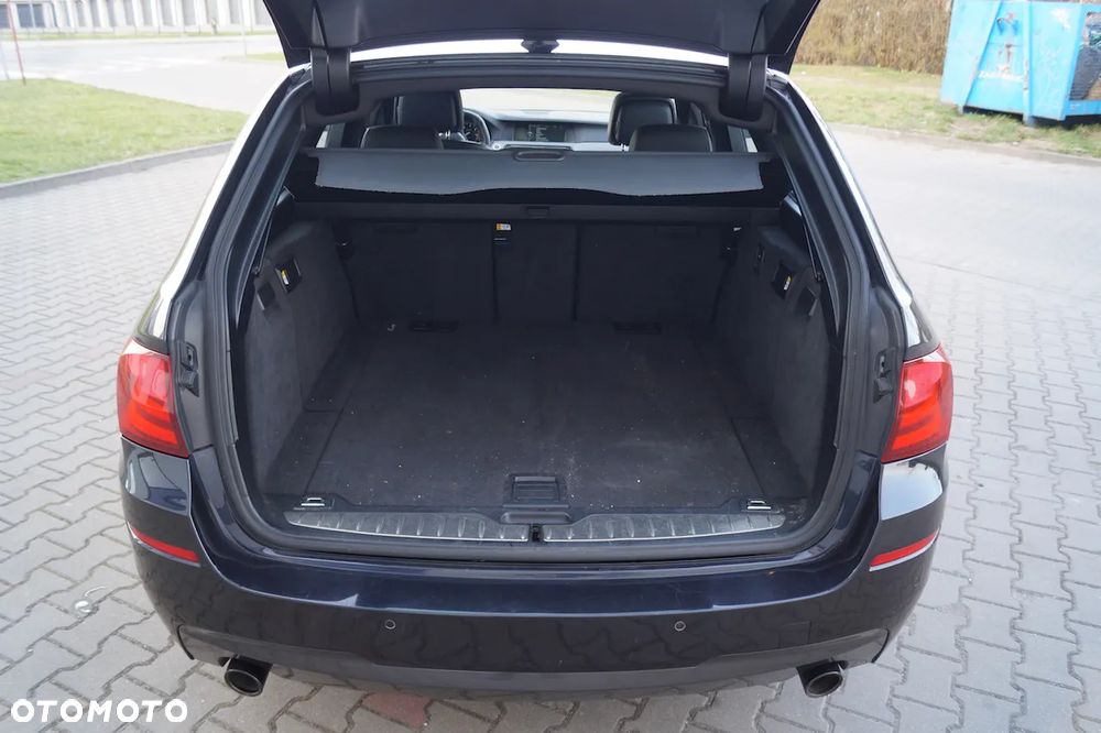 BMW Seria 5 535d Sport-Aut - 24