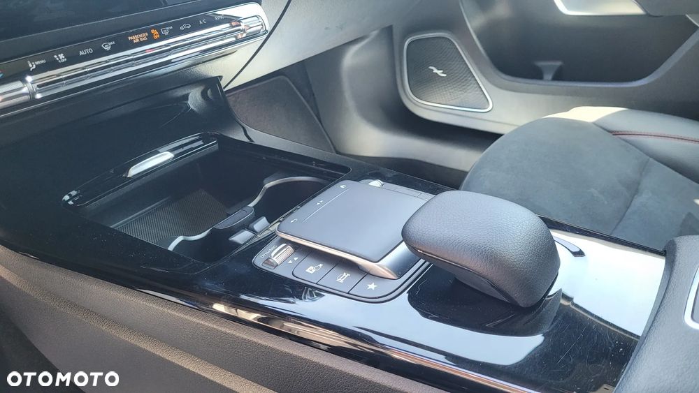 Mercedes-Benz Klasa A 250 Edycja specjalna 7G-DCT - 21