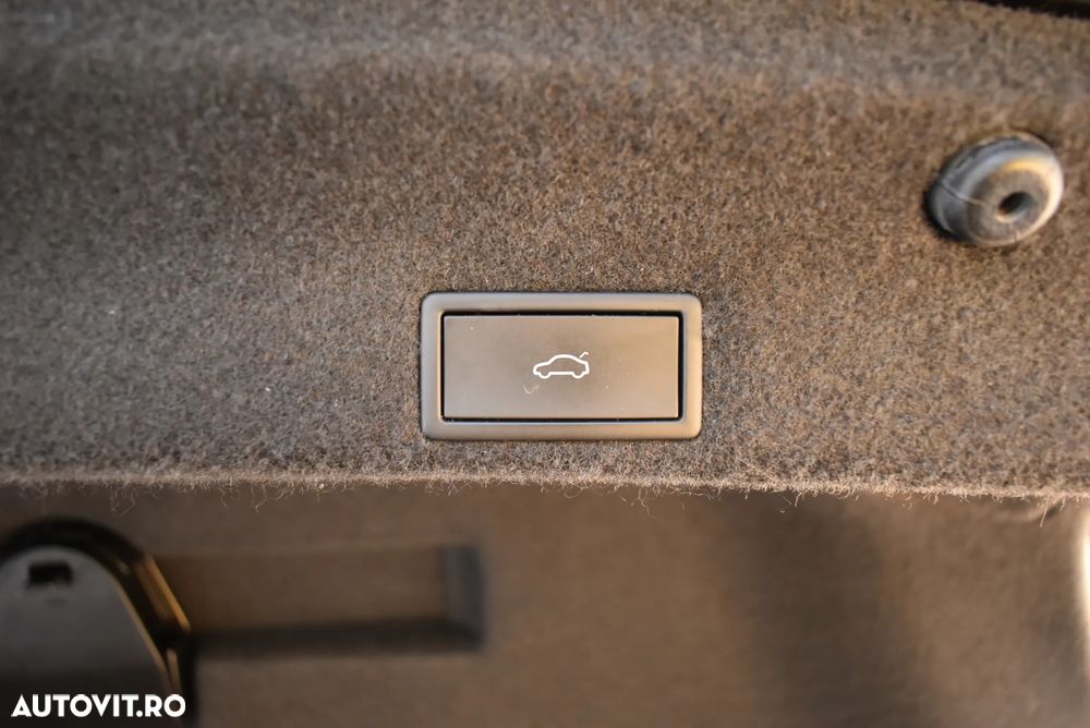 Volkswagen Passat GTE - 19