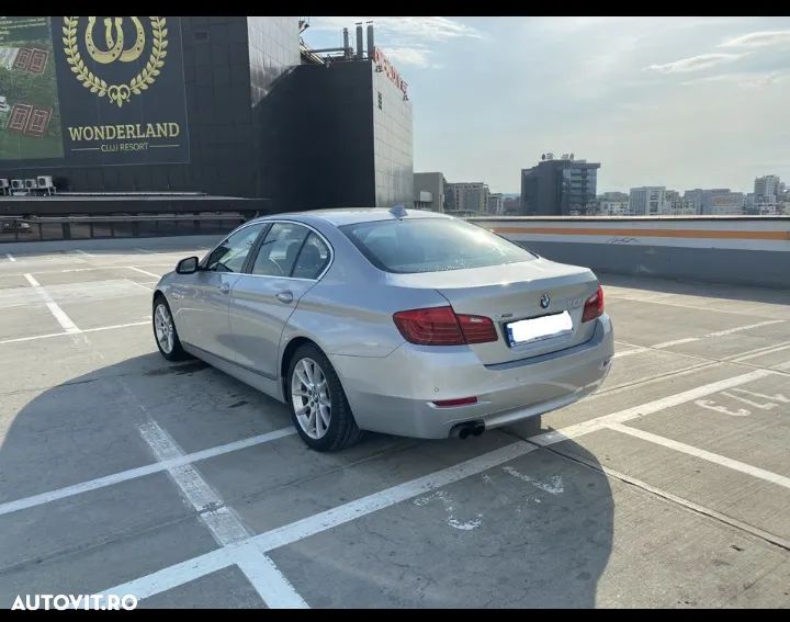 BMW Seria 5 528i xDrive - 5