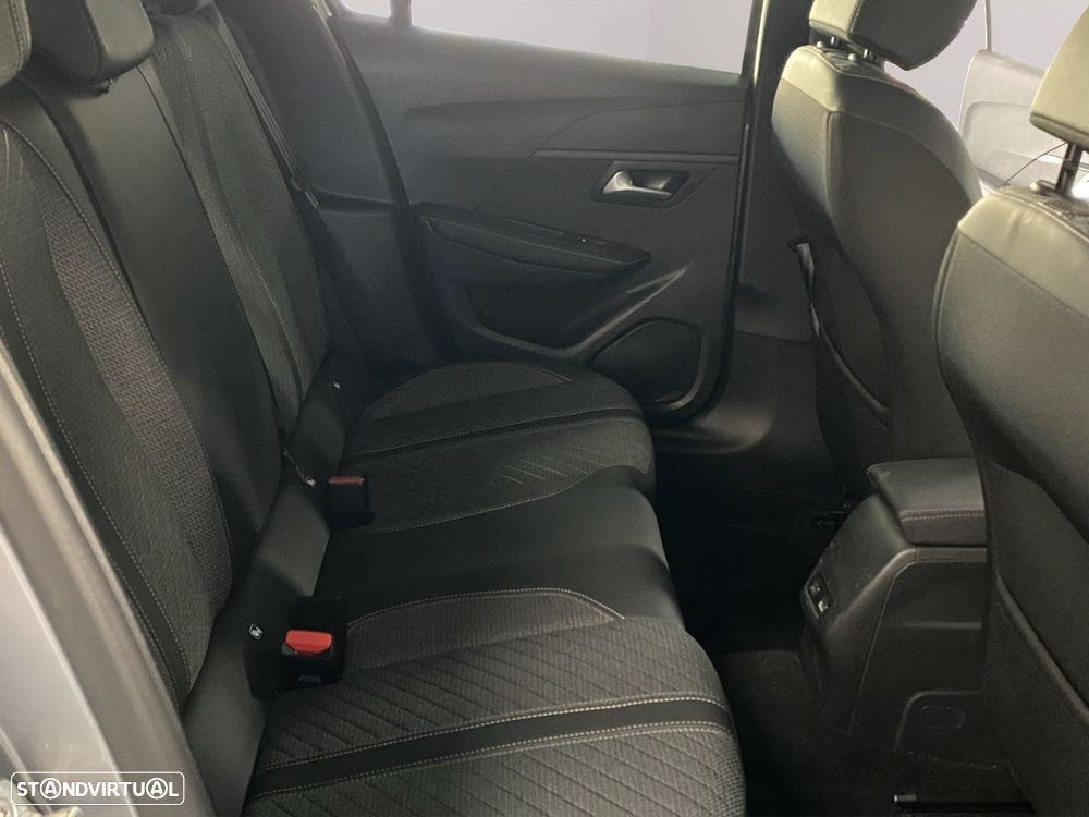 Peugeot 208 1.2 Hybrid Allure e-DCS6 - 20