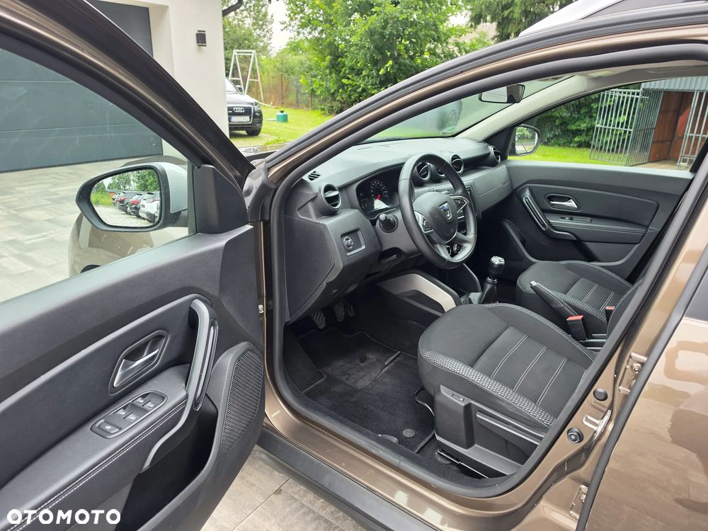 Dacia Duster 1.6 SCe Prestige - 10