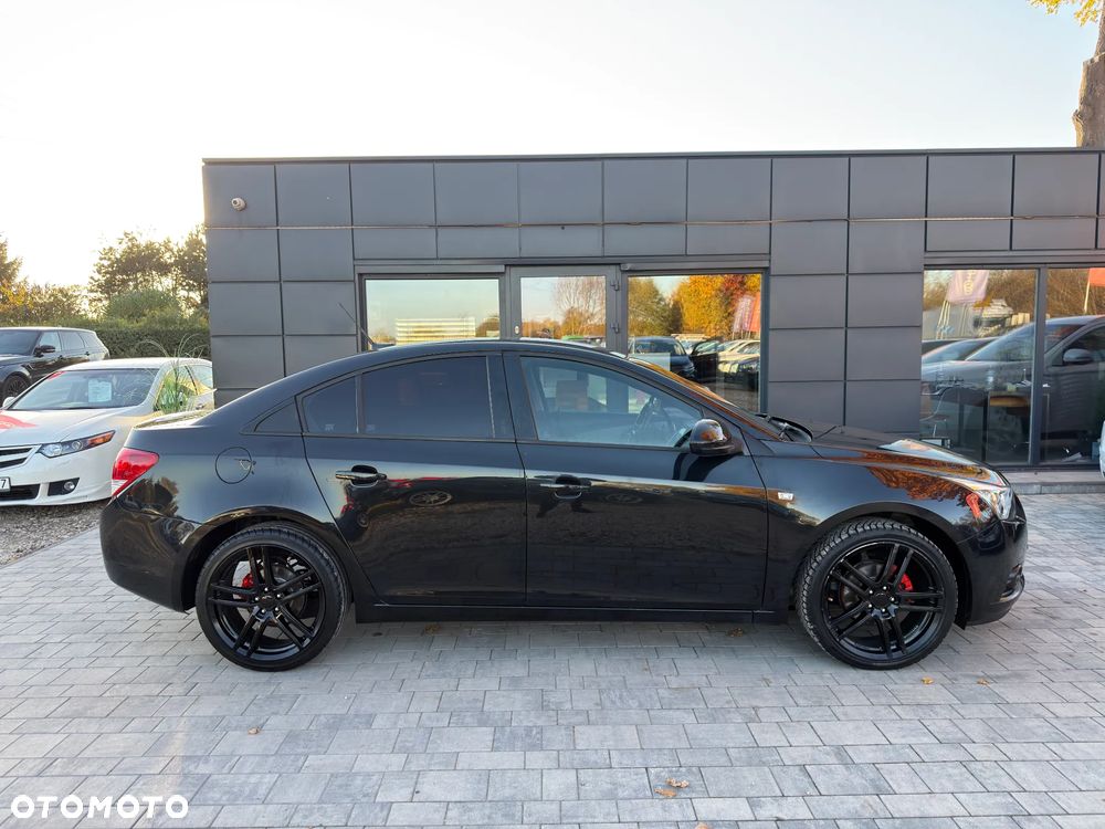 Chevrolet Cruze 1.8 LTZ+ - 17