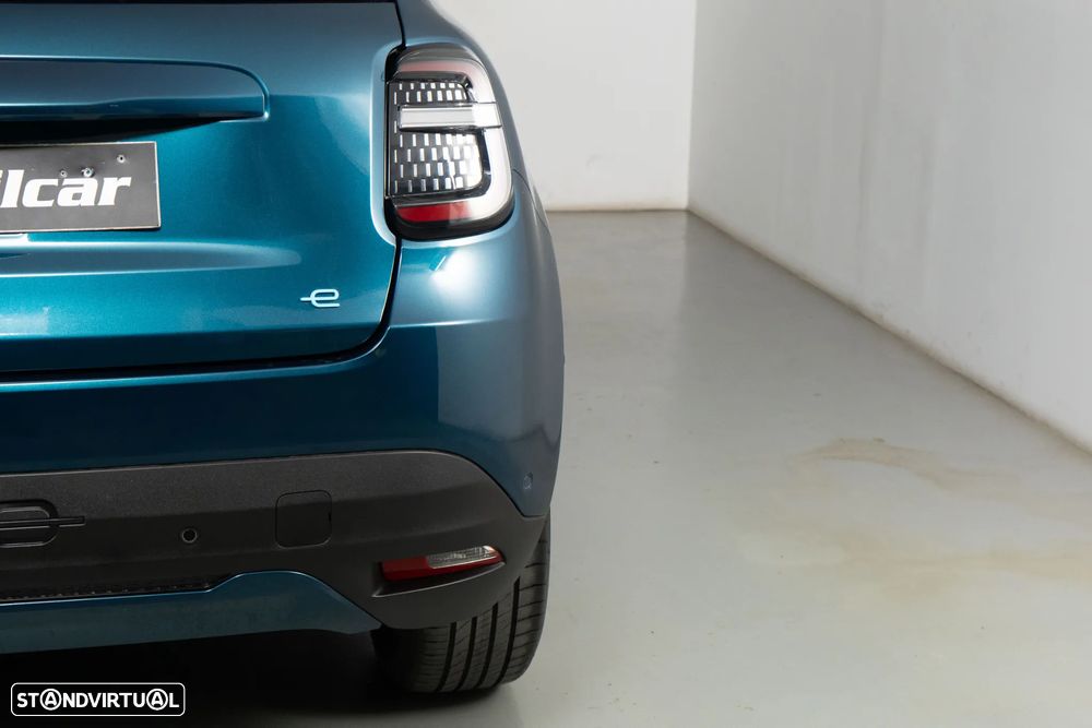 Fiat 600e 54 kWh La Prima - 15