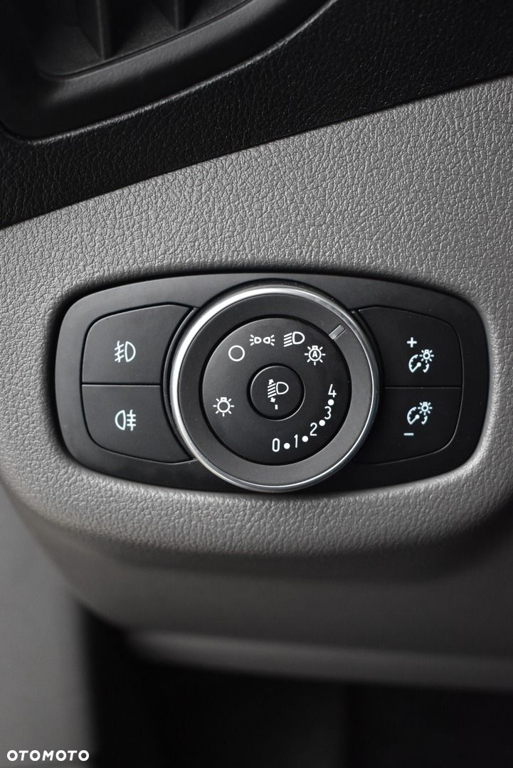Ford Tourneo Connect - 19