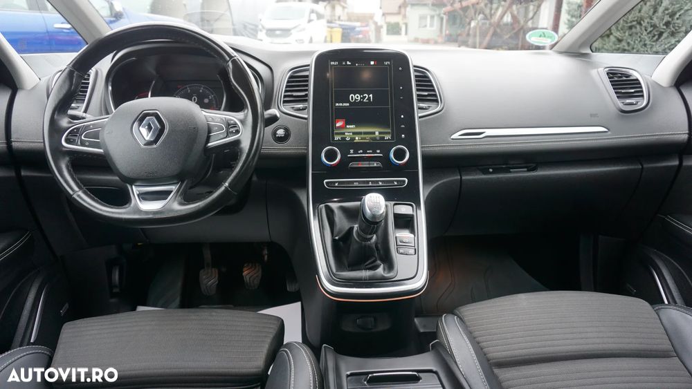 Renault Grand Scenic ENERGY TCe 130 BOSE EDITION - 19