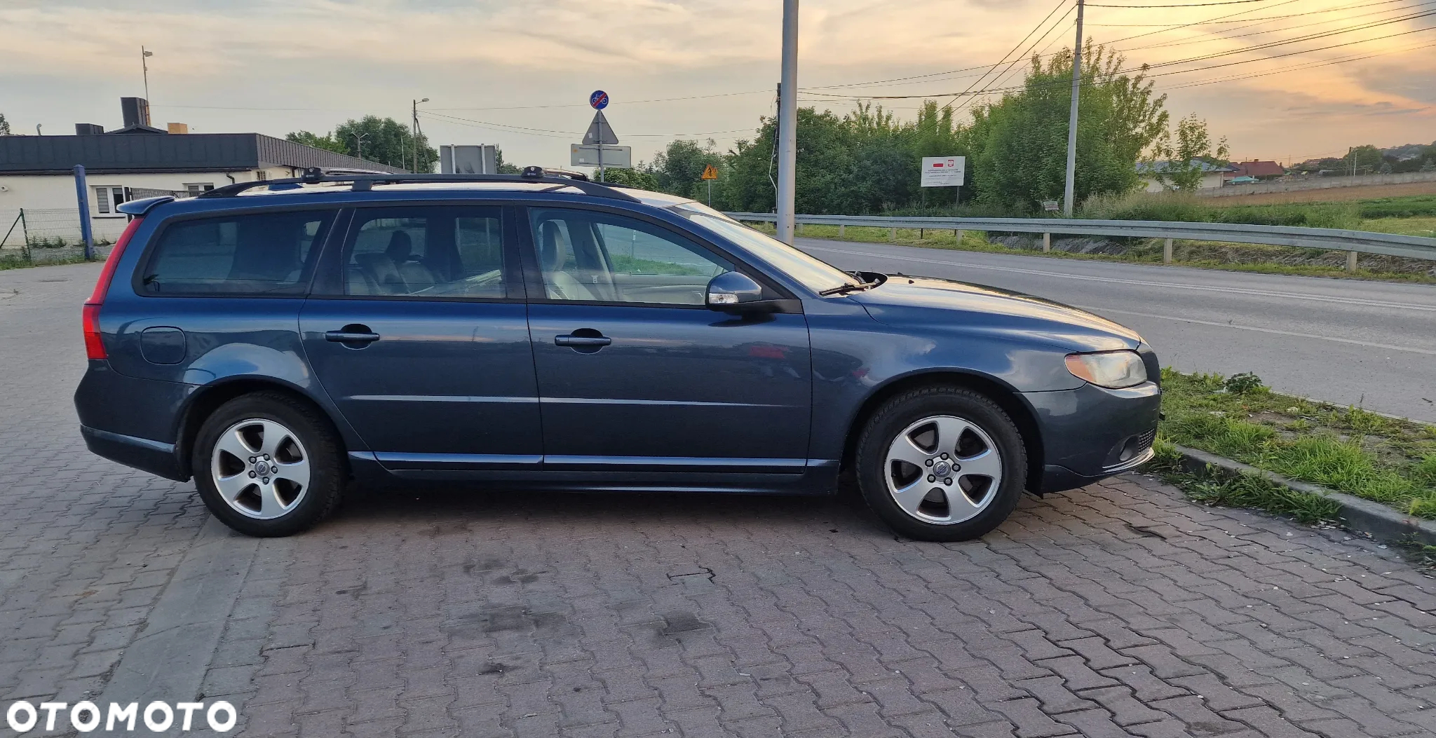 Volvo V70 2.0D Momentum - 6