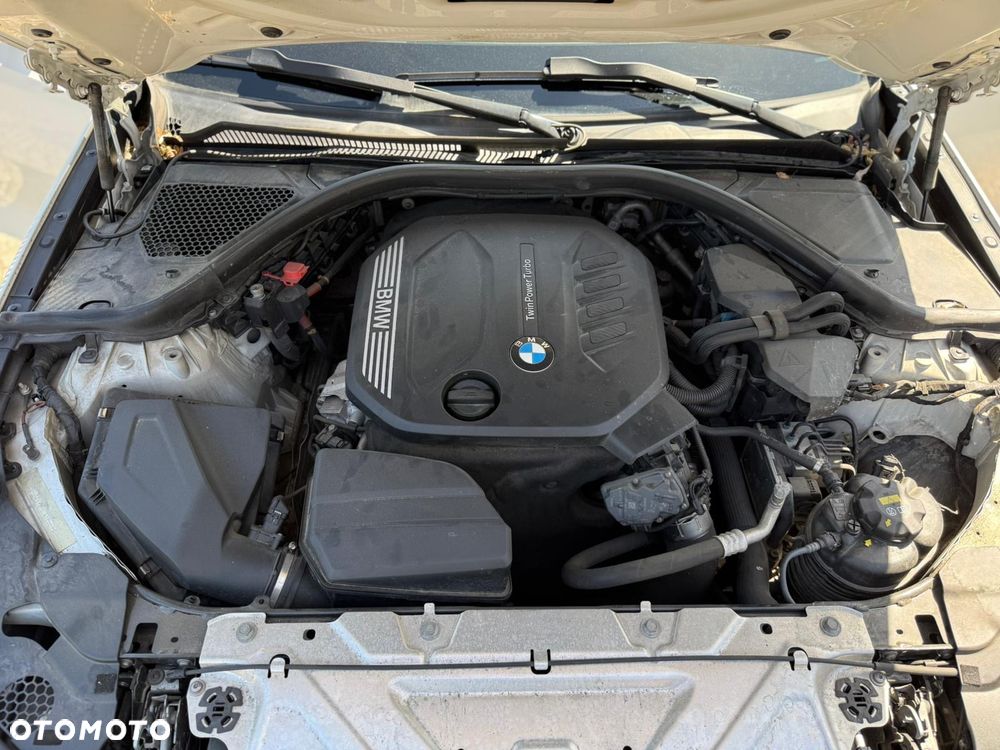 BMW Seria 3 320d xDrive Sport Line - 28