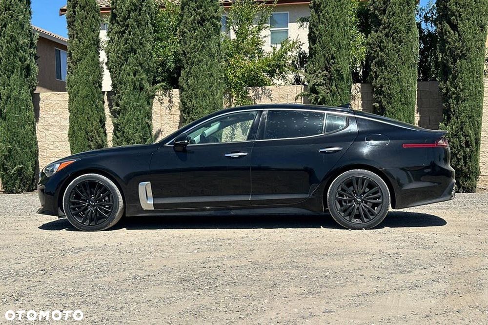 Kia Stinger - 7