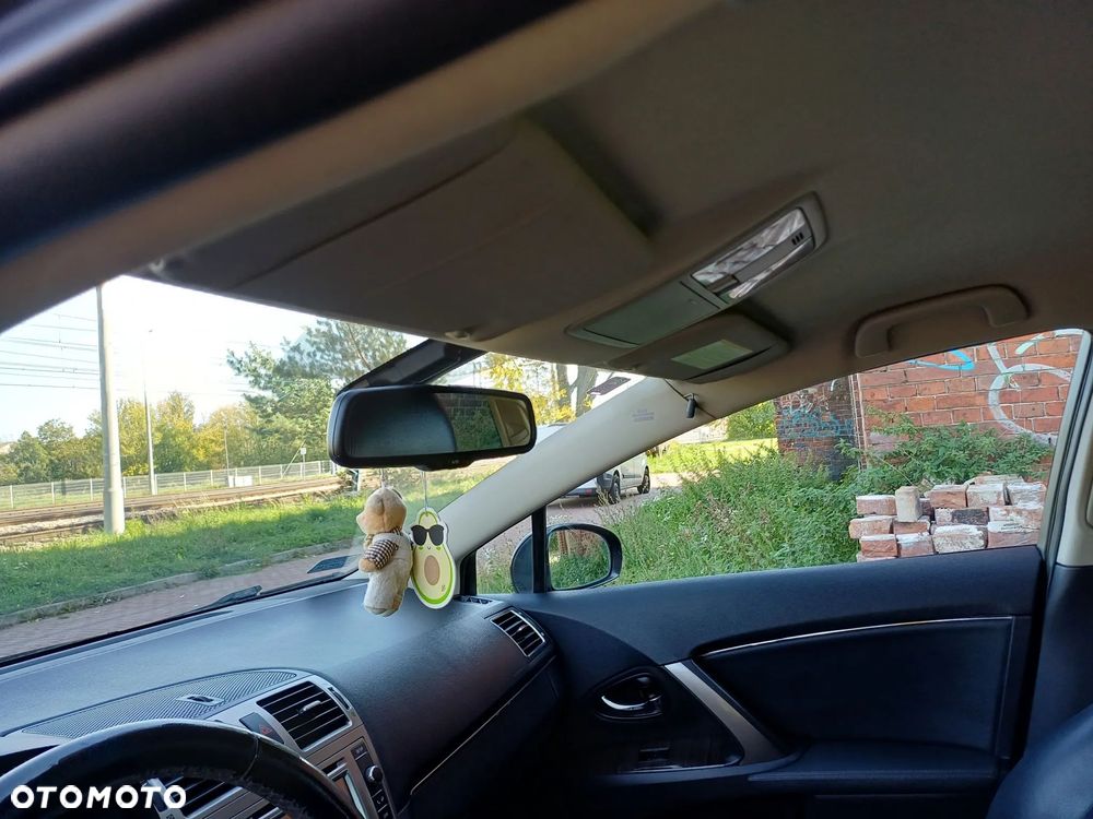 Toyota Avensis 2.0 D-4D Executive - 20