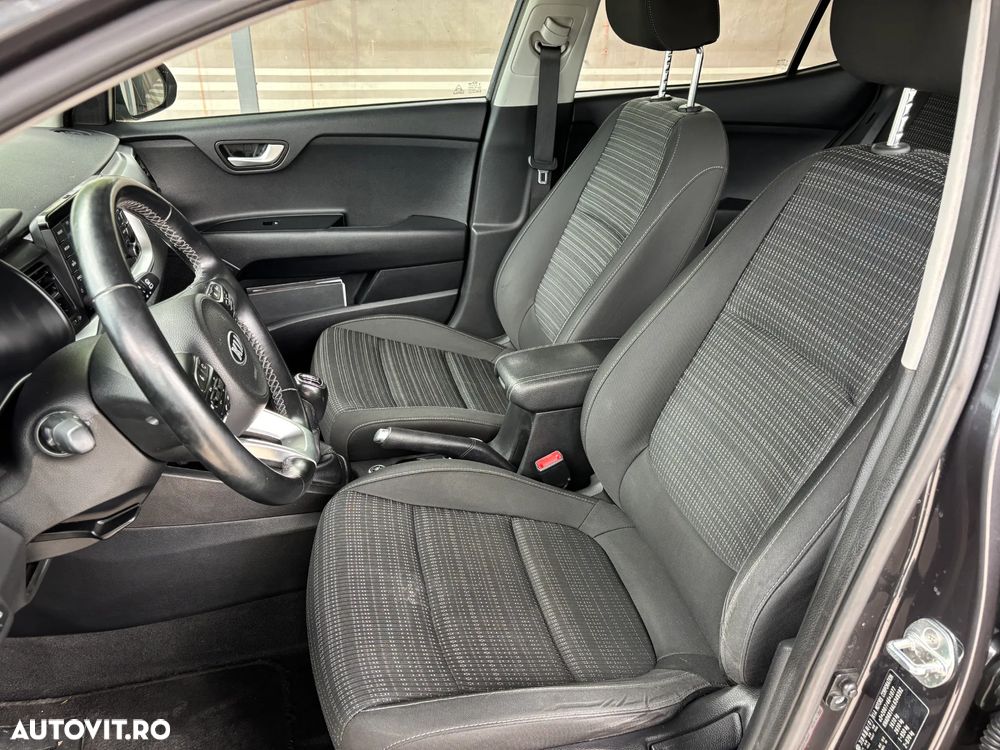 Kia Stonic 1.4 GSL Trend - 32