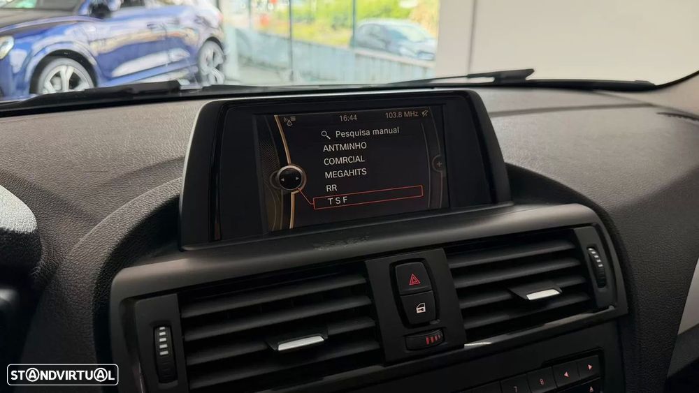 BMW 116 d EfficientDynamics Edition - 12