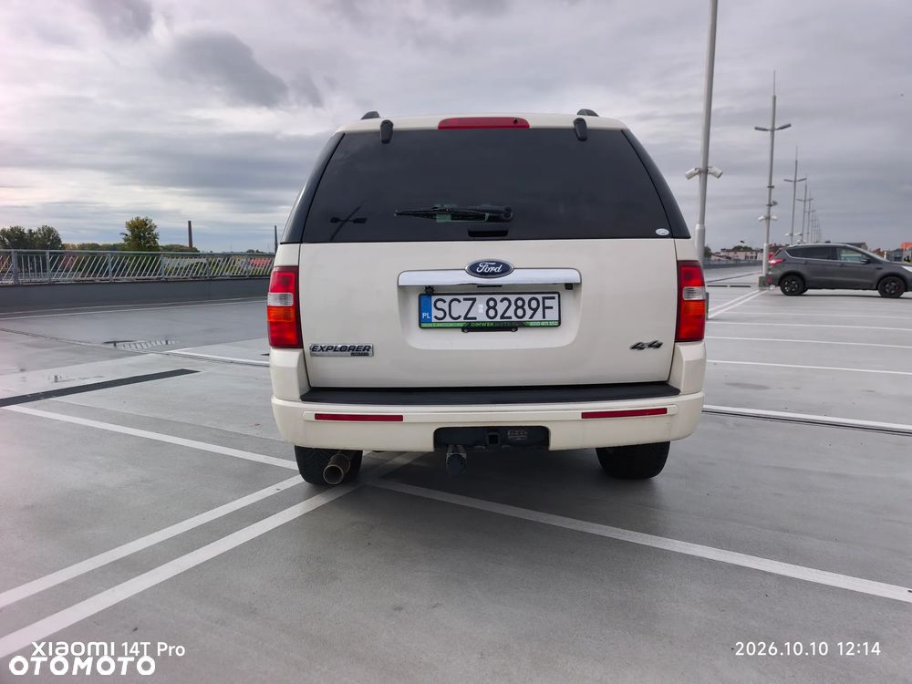Ford Explorer - 10