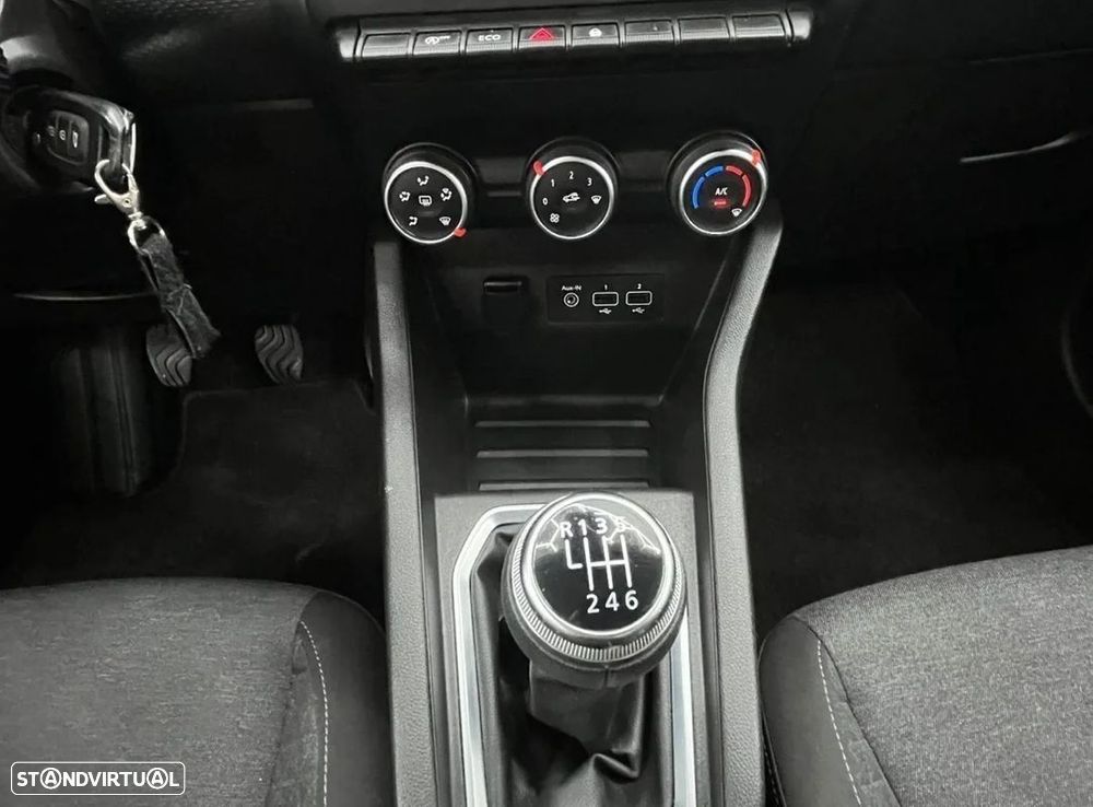 Renault Clio BLUE dCi 85 BUSINESS EDITION - 17