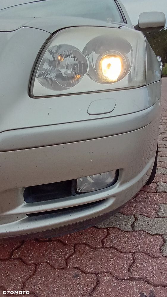 Toyota Avensis 2.0 VVT-i Automatik Executive - 23
